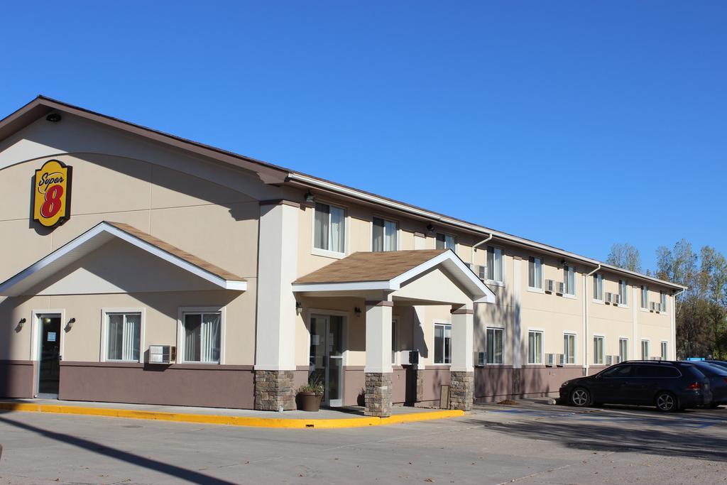 Super 8 By Wyndham Grand Forks Hotel Ngoại thất bức ảnh