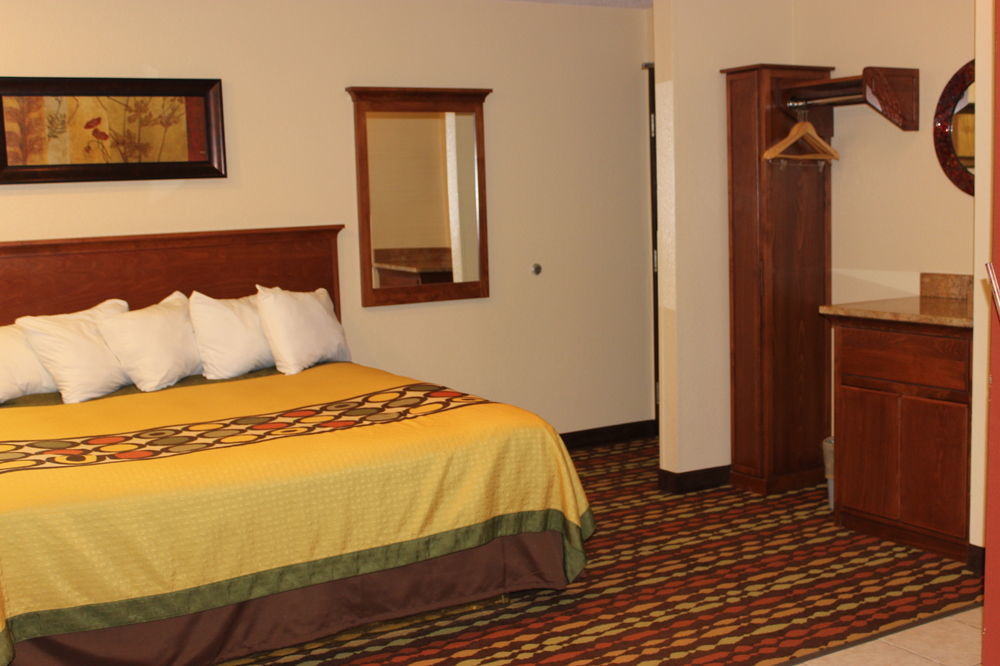 Super 8 By Wyndham Grand Forks Hotel Ngoại thất bức ảnh