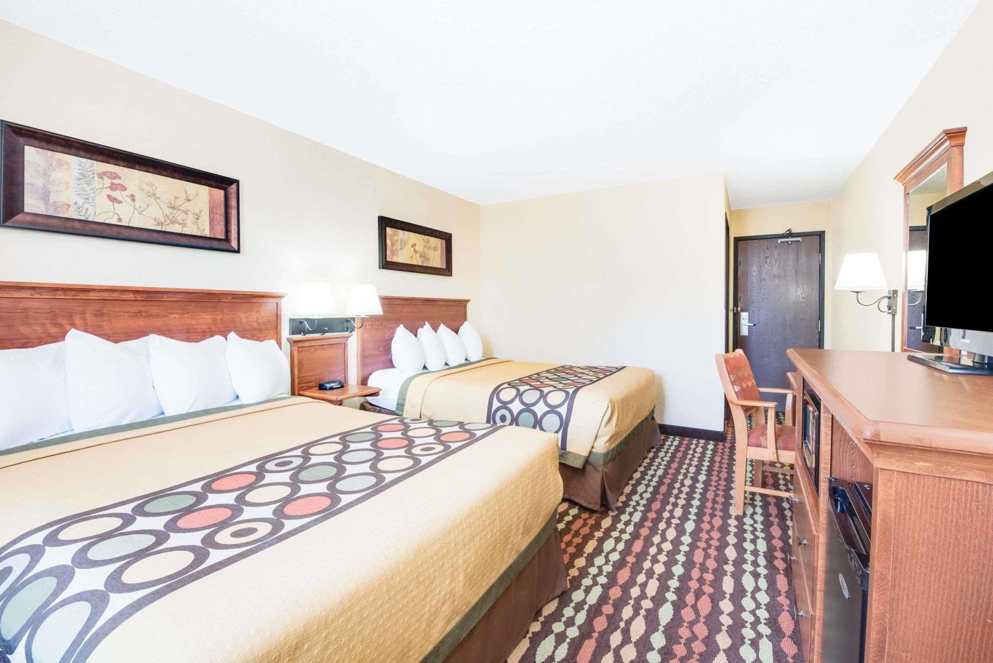 Super 8 By Wyndham Grand Forks Hotel Ngoại thất bức ảnh